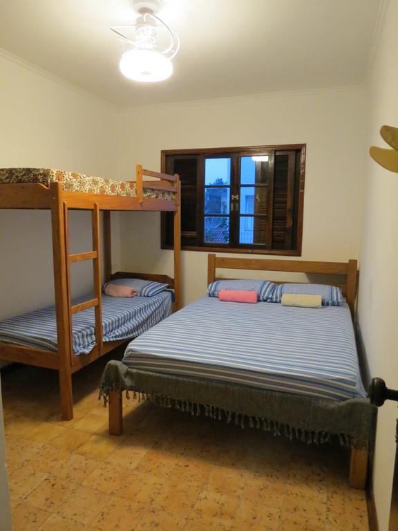 Bertioga Beach Hostel Номер фото